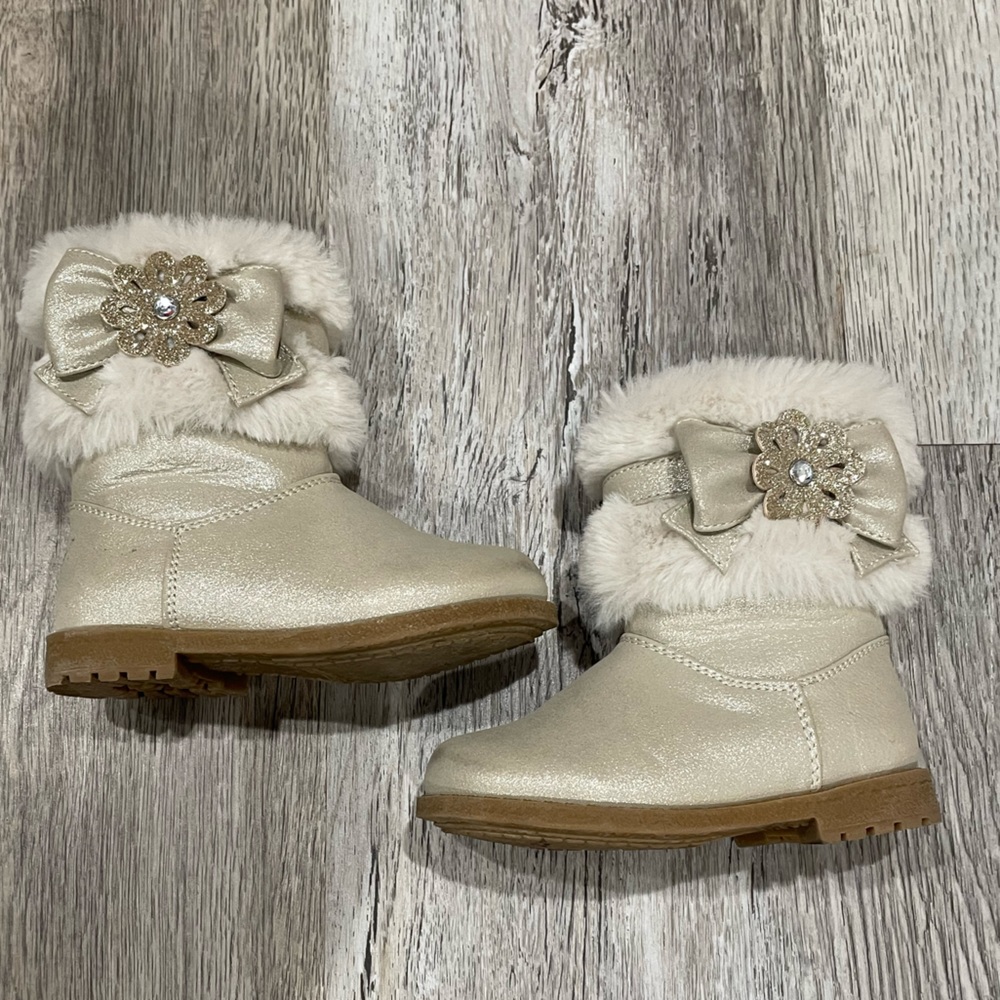 Beautiful fur boots with jeweled bow!